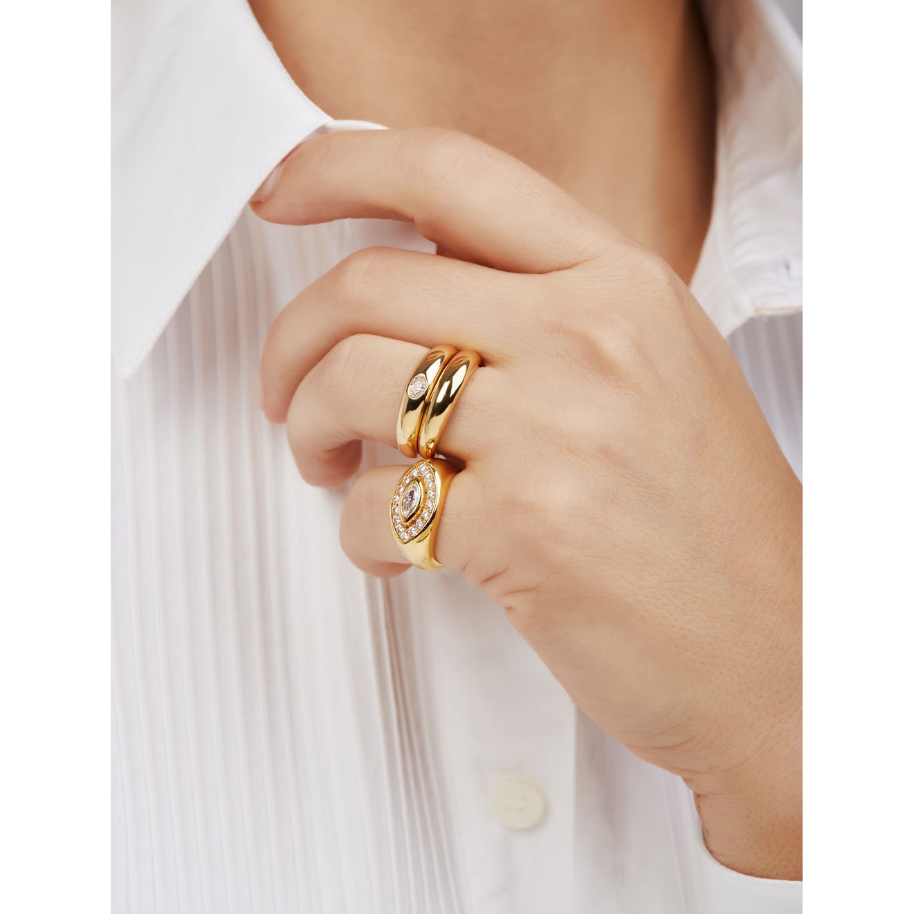 Lara band with white stone gold vermeil ring