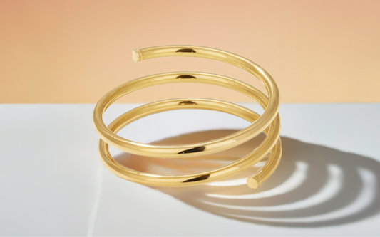 cuffs-vs-bracelets-discover-your-signature-style