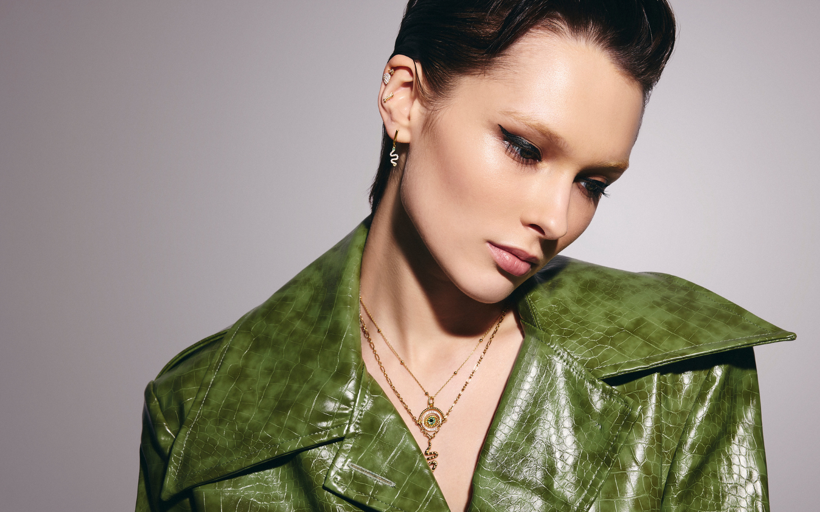 snake-jewellery-meaning-gold-silver-rings-necklaces