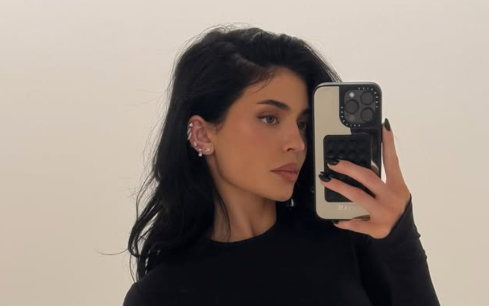 Recreate Kylie Jenner’s Piercing Look