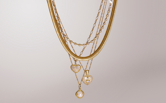 how-to-layer-necklaces-like-a-pro
