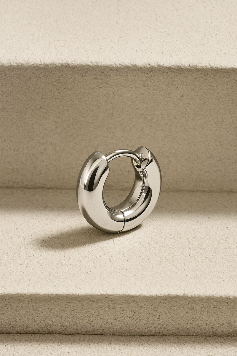 6,5 mm simple sterling silver huggie