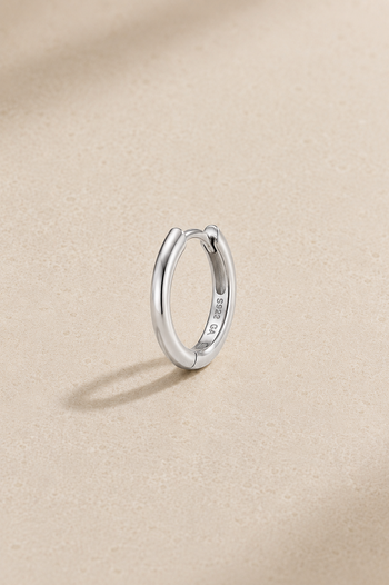 8.5mm Silver Huggie Earring