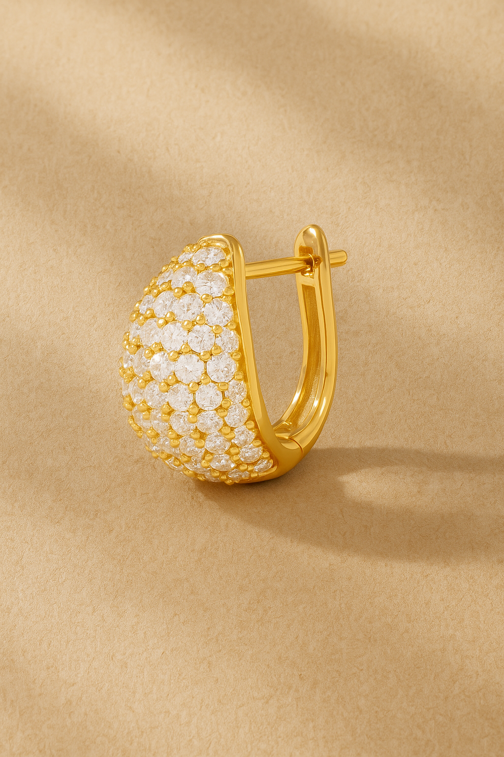 Abbraccio Gold Vermeil Huggie