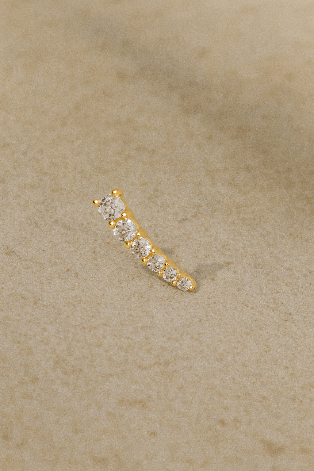 Croissant gold vermeil stud earring (ball screw)
