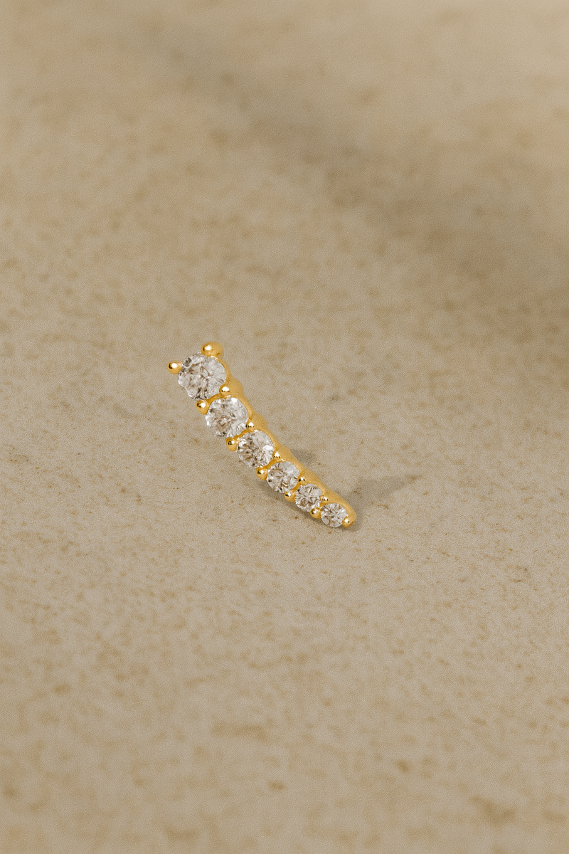 Croissant gold vermeil stud earring (ball screw)