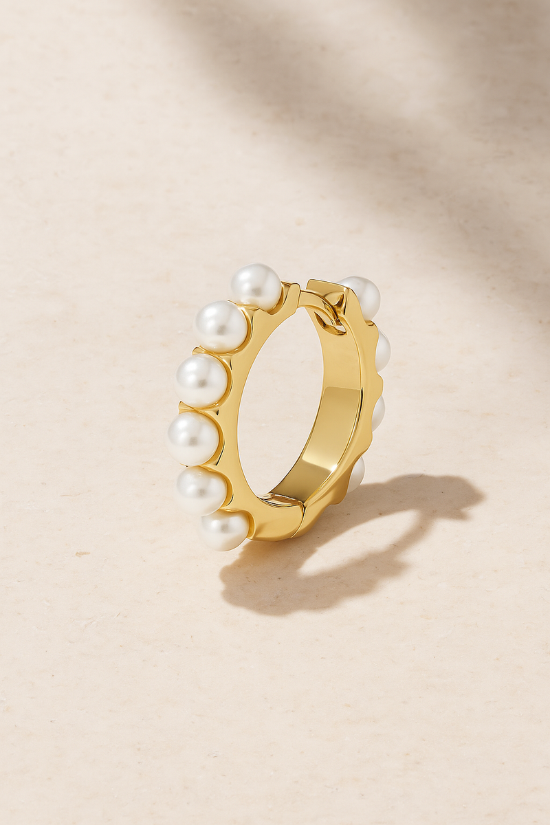 Dolly 11mm gold vermeil pearl huggie