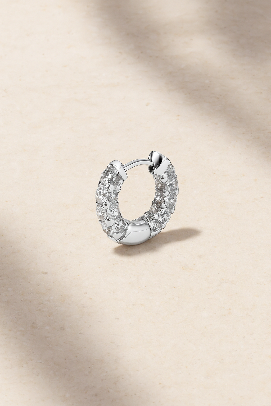 Gatsby silver huggie