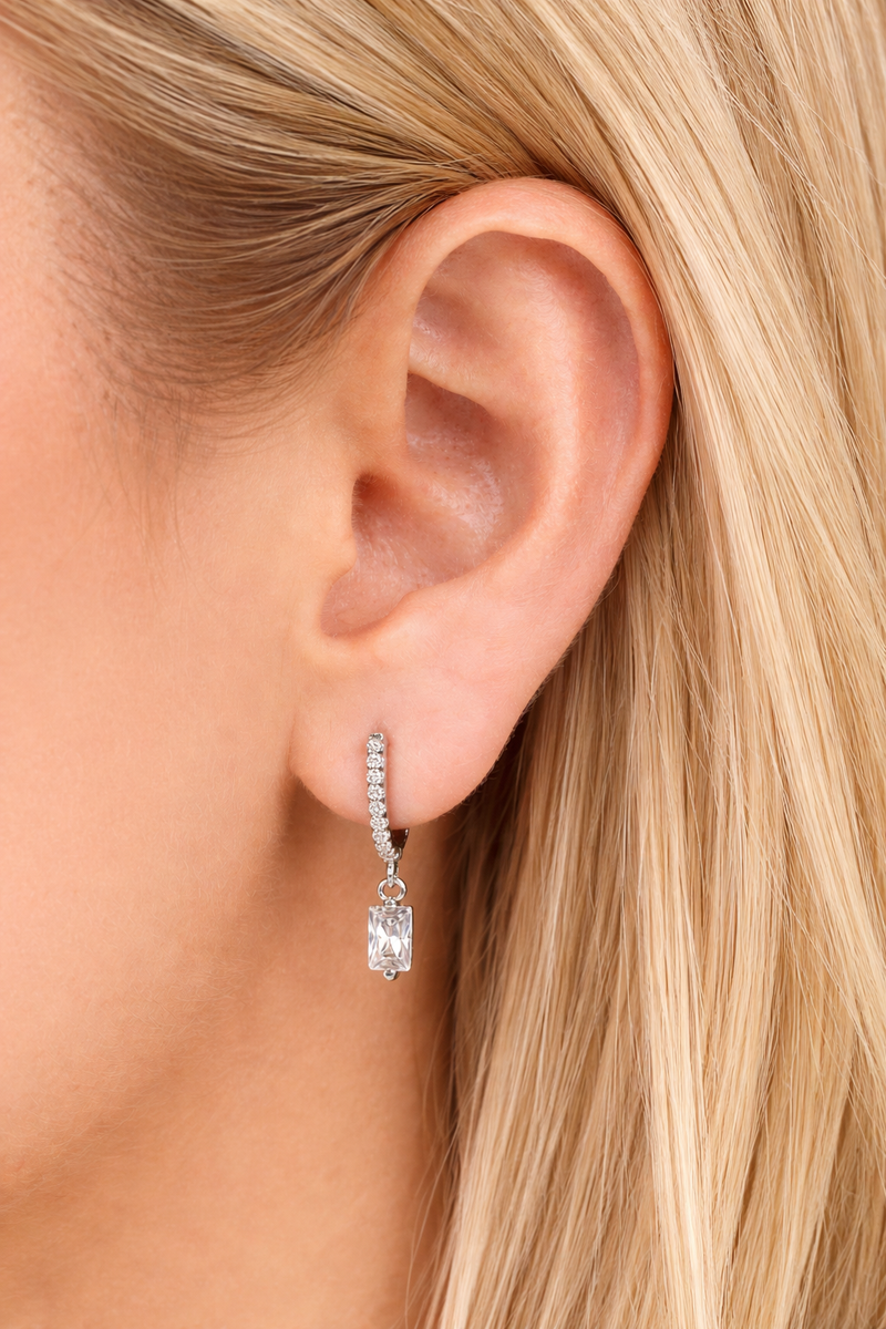 Hanging mini baguette sterling silver earring MODEL