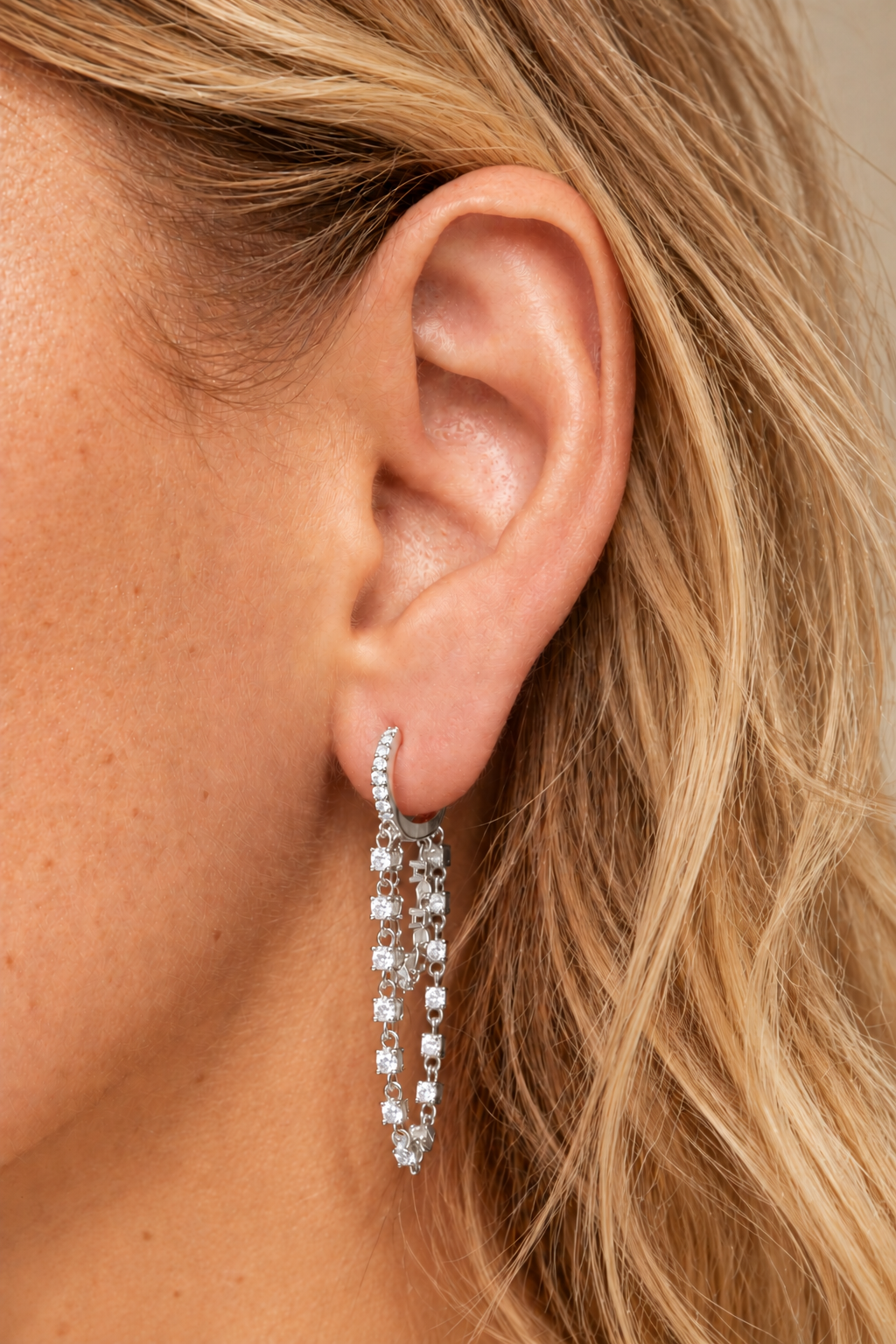Amina sterling silver earring