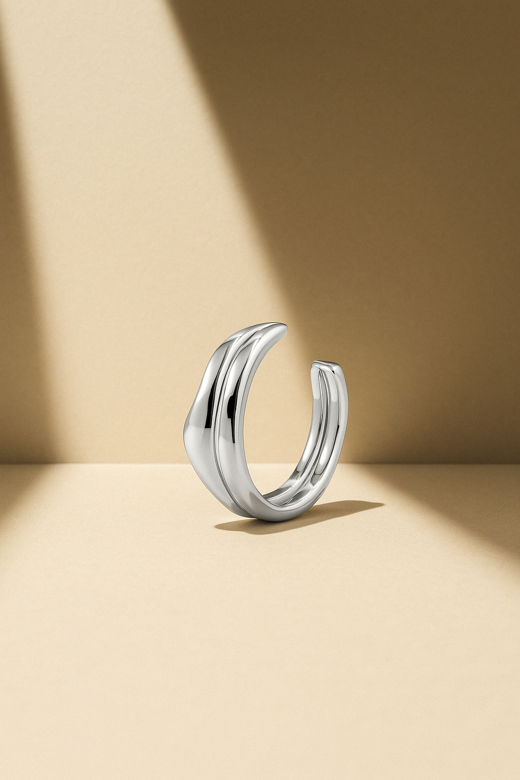 Kyma Delta sterling silver ear cuff