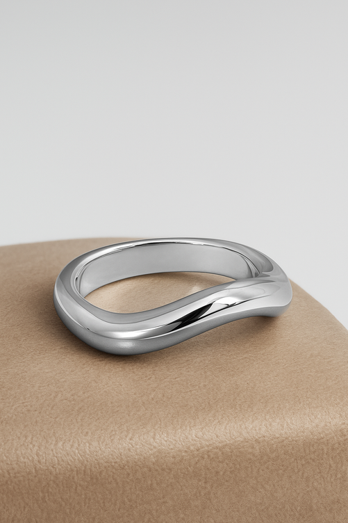Kyma vector sterling silver ring