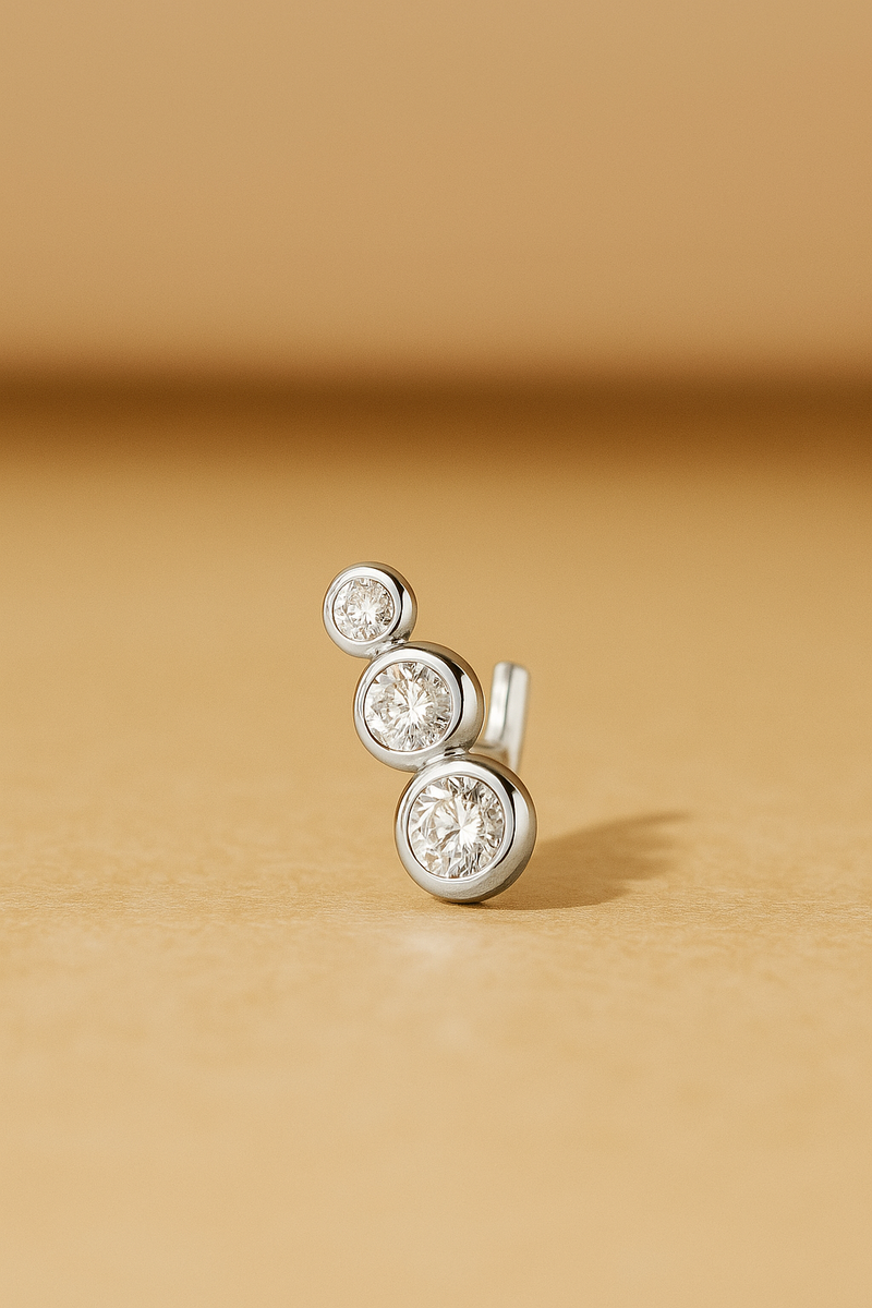 Lola Mini Croissant Stud – Ste