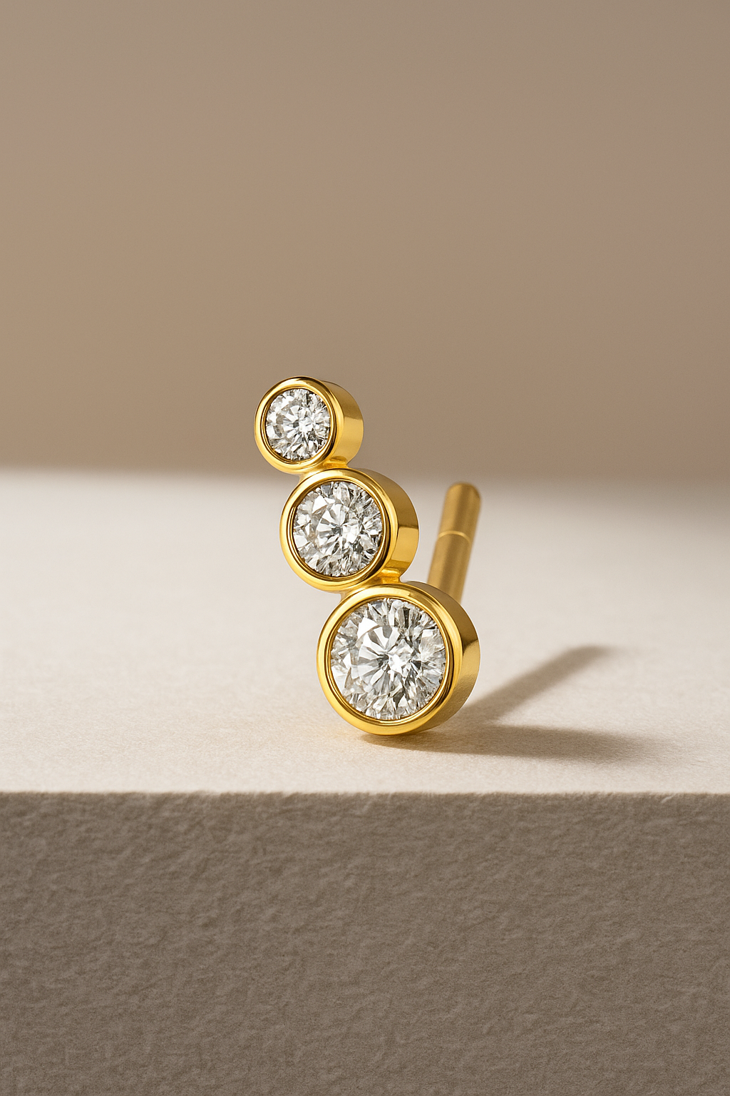 Lola mini croissant gold vermeil stud earring