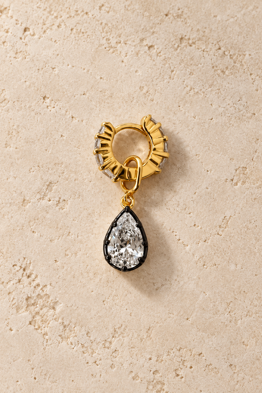 Mini Gala 6.5mm Gold Huggie with Vittoria Black & Gold Charm