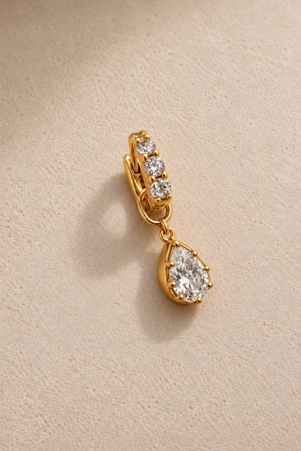 Mini Gala 6.5mm Gold Huggie with Vittoria Gold Charm