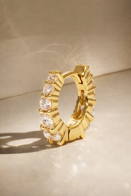 Mini Gala 8.5mm gold vermeil huggie