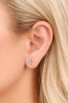 Mini baguette sterling silver stud earring model