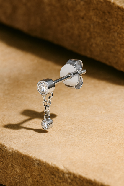 Ora sterling silver stud