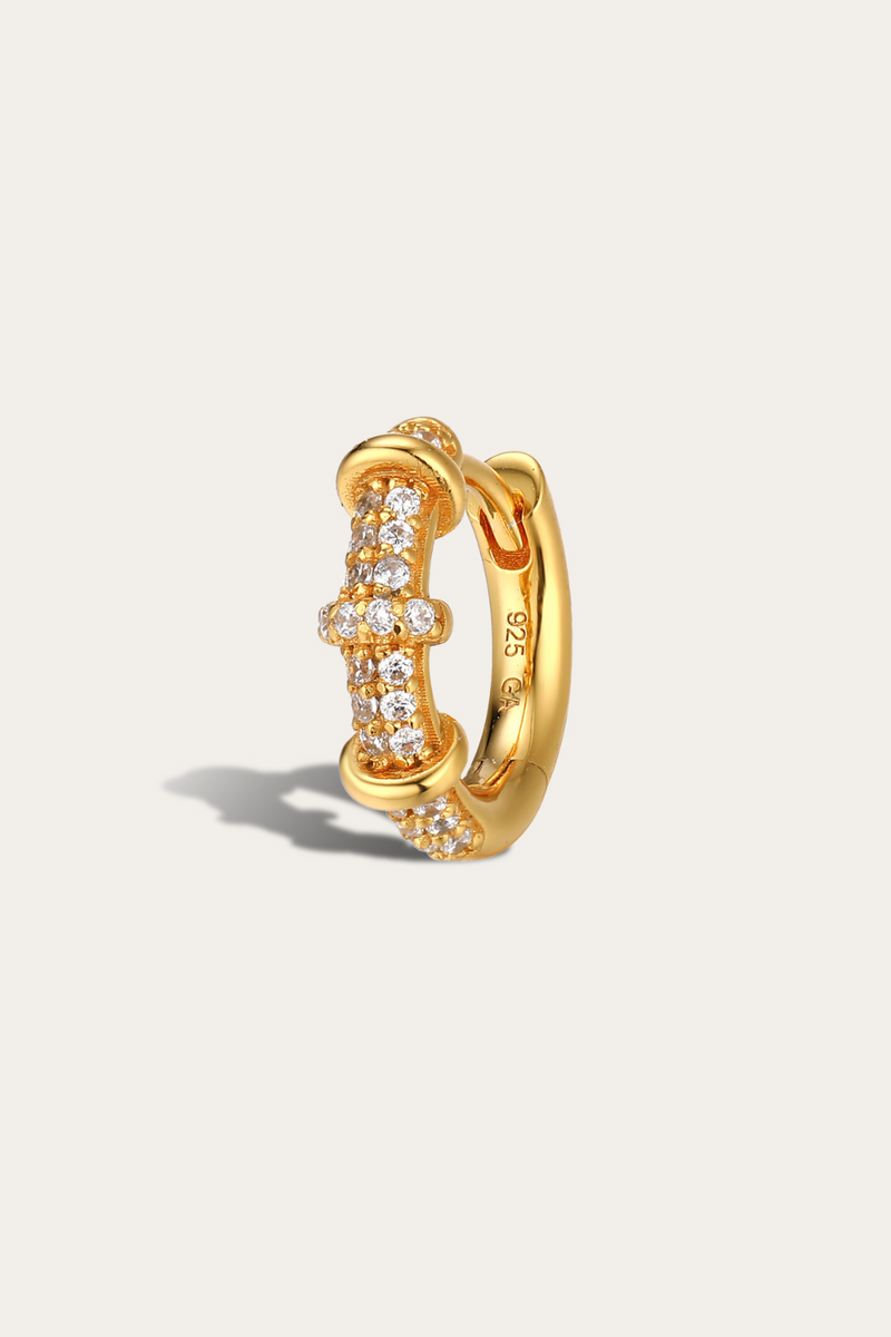 Pavé Cross-Bar Huggie in 18ct Gold 