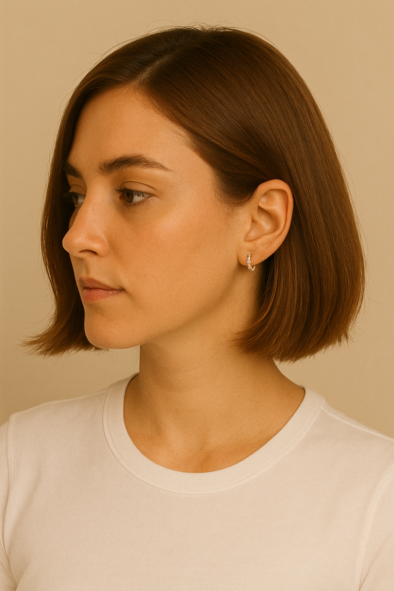 Pavé Cross-Bar Huggie in 18ct Gold – 925 Sterling Silver 