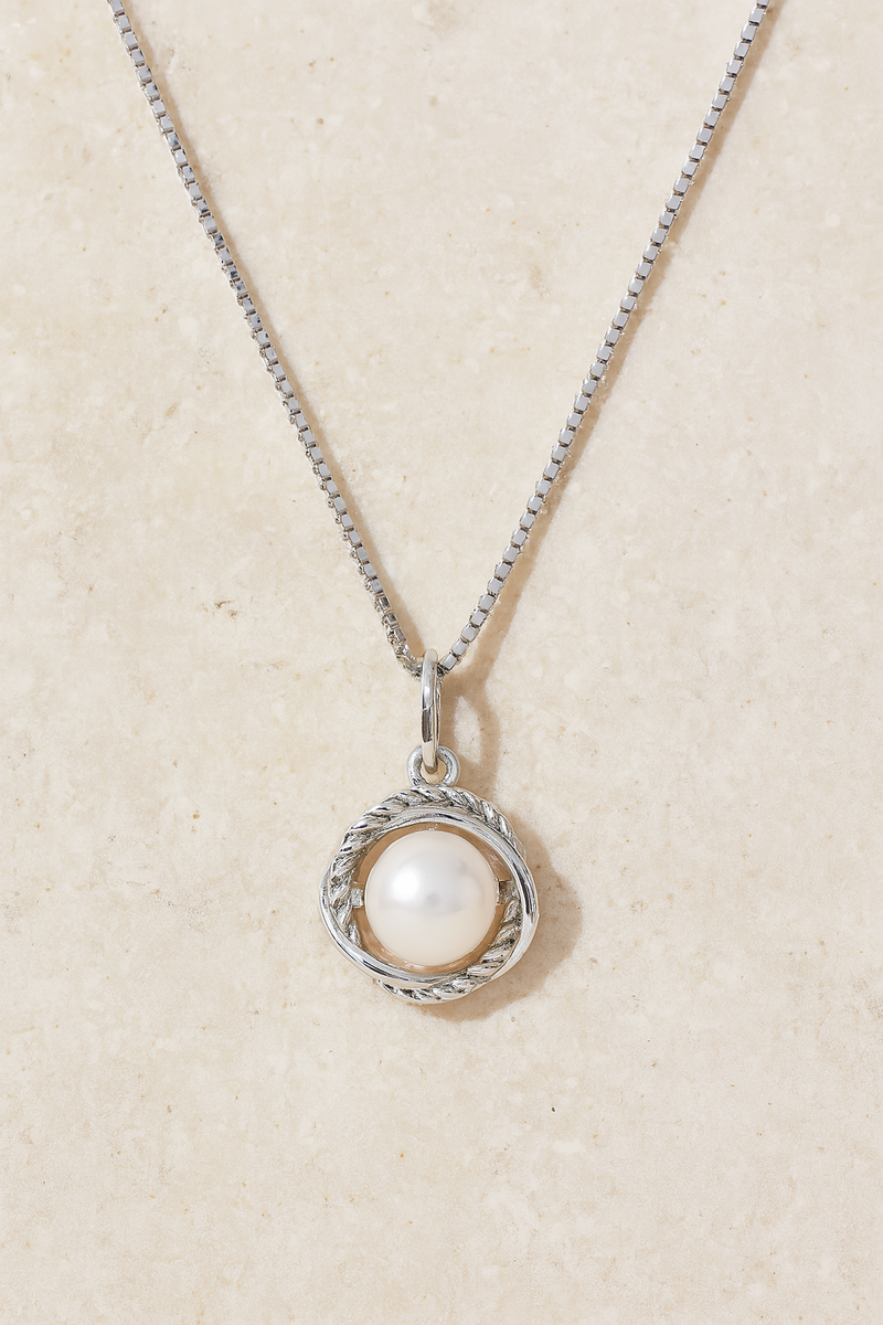 Pearl Speira Silver Necklace