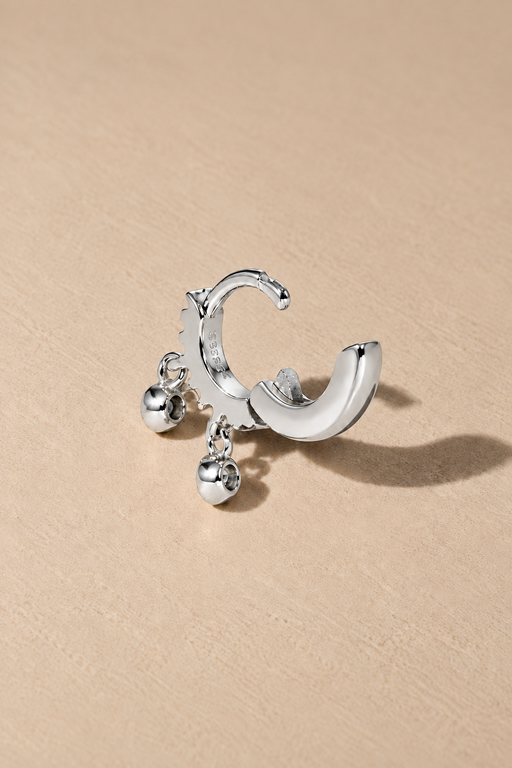 6.5 mm shaker sterling silver huggie