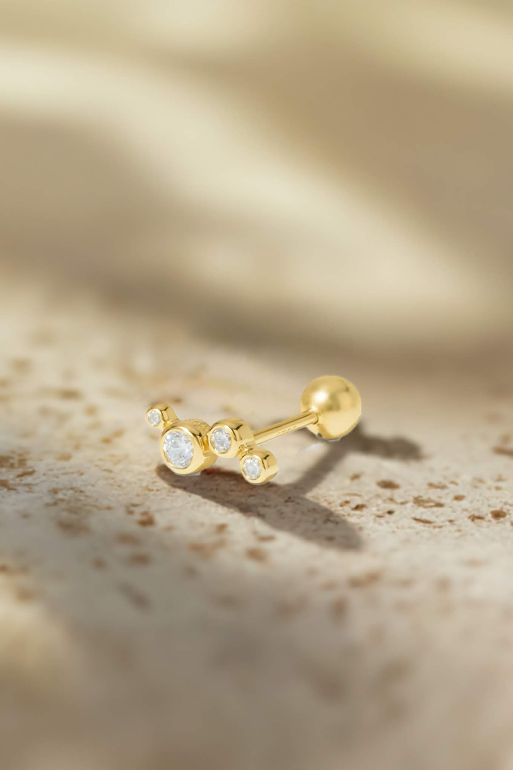 Scatter gold vermeil stud (ball screw)