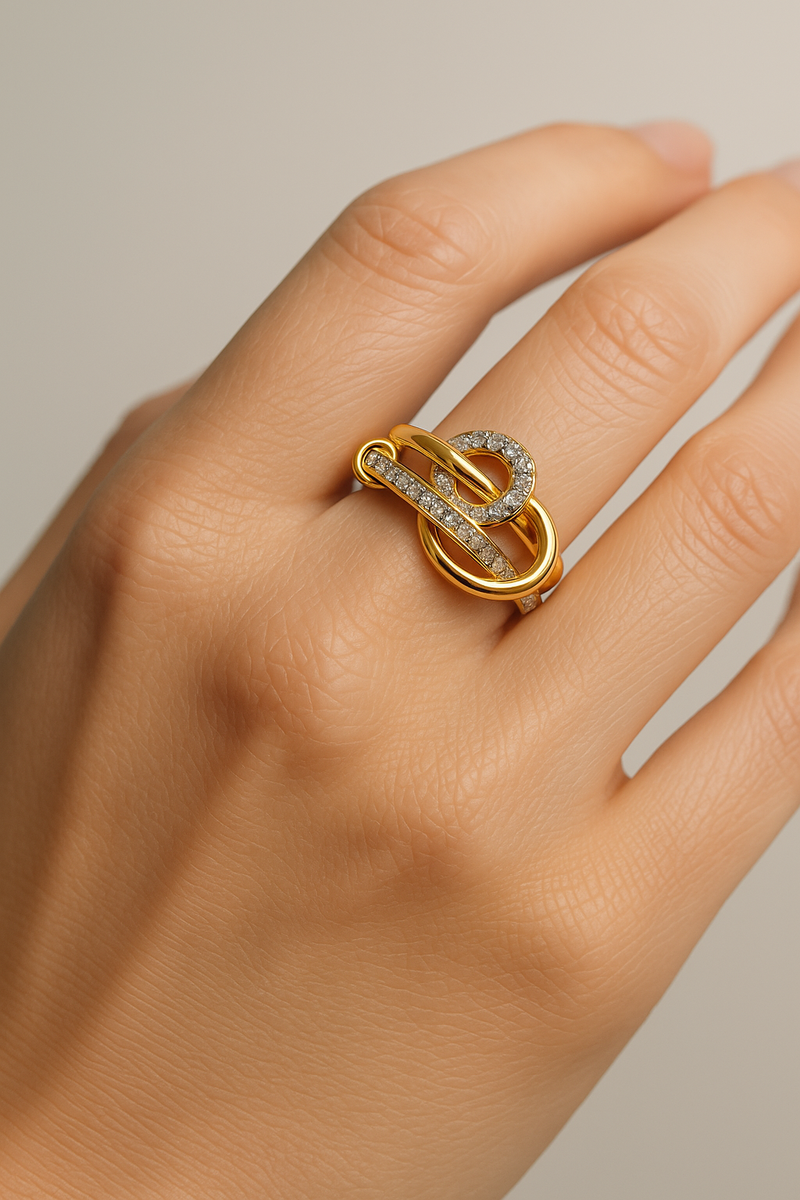 Serafina Gold Connected Ring  model 