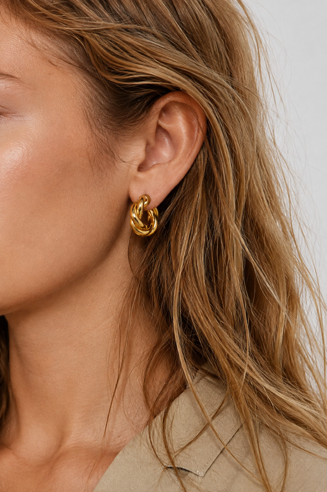 Tina 2 cm gold hoops
