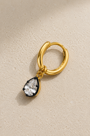 Vittoria Black & Gold Teardrop Charm Huggie – 11mm