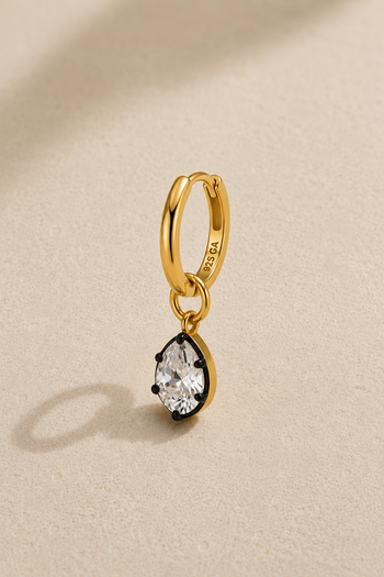 Vittoria Black & Gold Teardrop Charm Huggie – 8.5mm