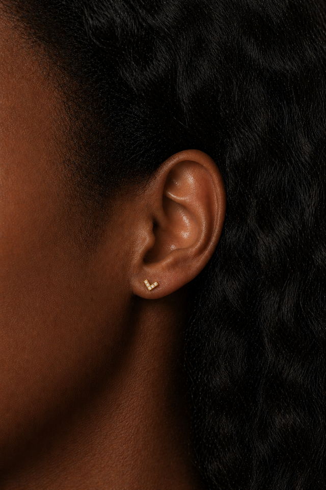 Vee gold vermeil stud