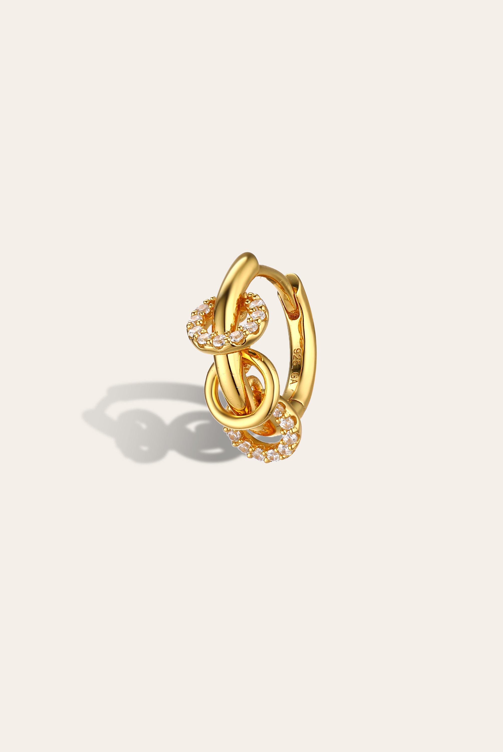 Yasmin Gold Piercing ear Huggie