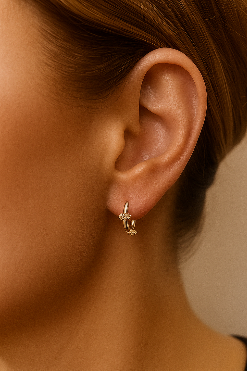 Zeina Two-Tone Huggie Earring mdel zoom
