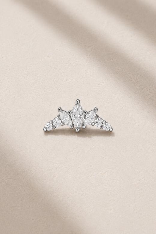 Couronne Silver Stud Earring