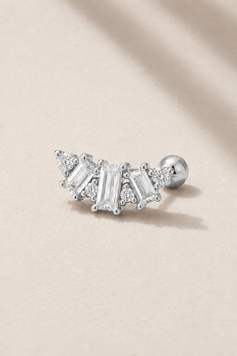 Lumière Silver Ball Screw Stud Earring