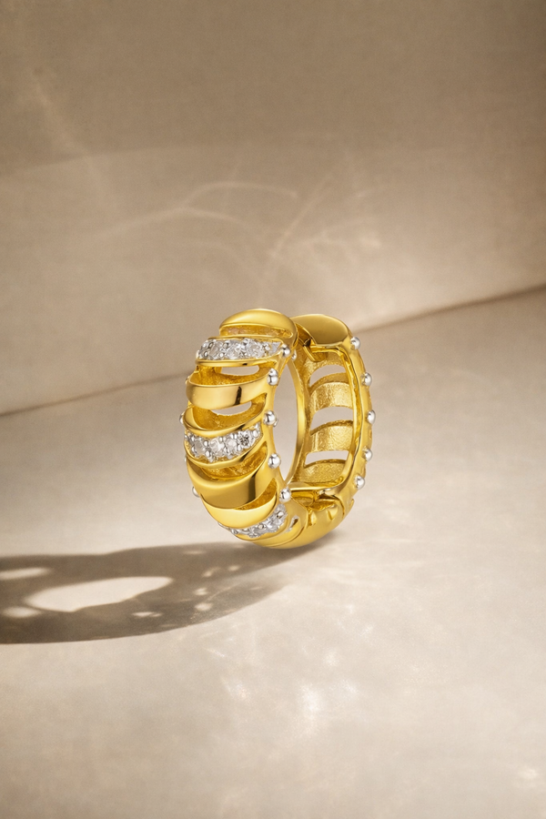 Noor Gold Huggie Earring