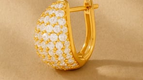 Abbraccio Gold Vermeil Huggie