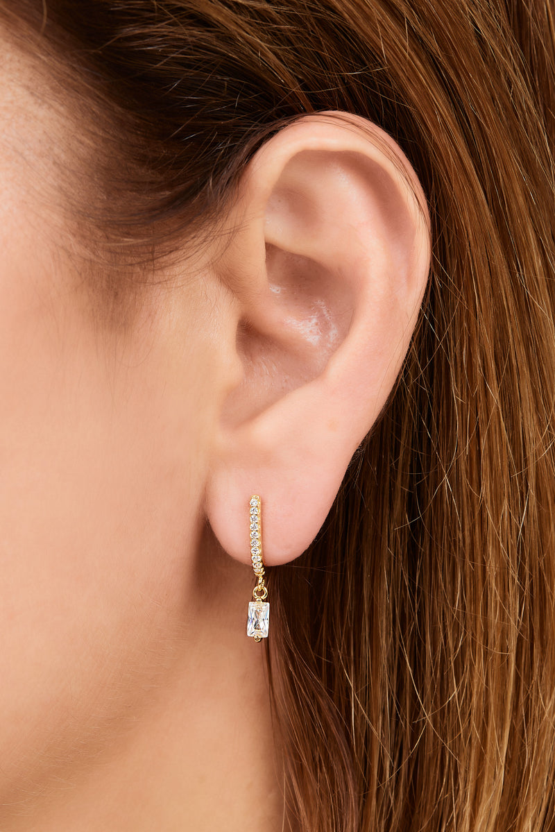 Hanging mini baguette gold vermeil earring