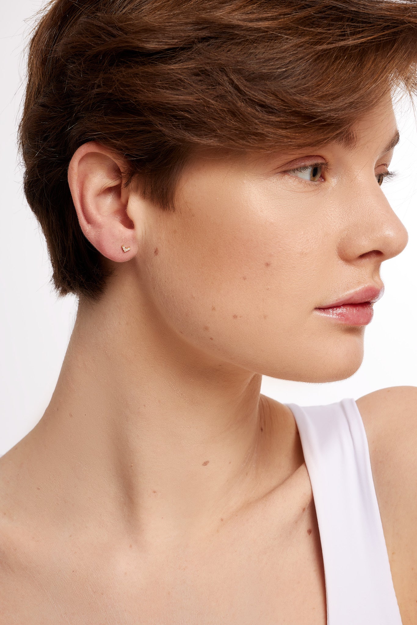 Vee gold vermeil stud