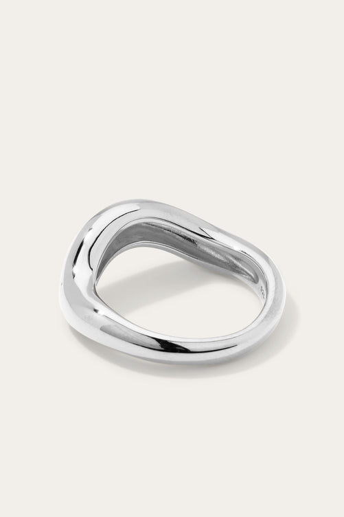 Kyma vector sterling silver ring