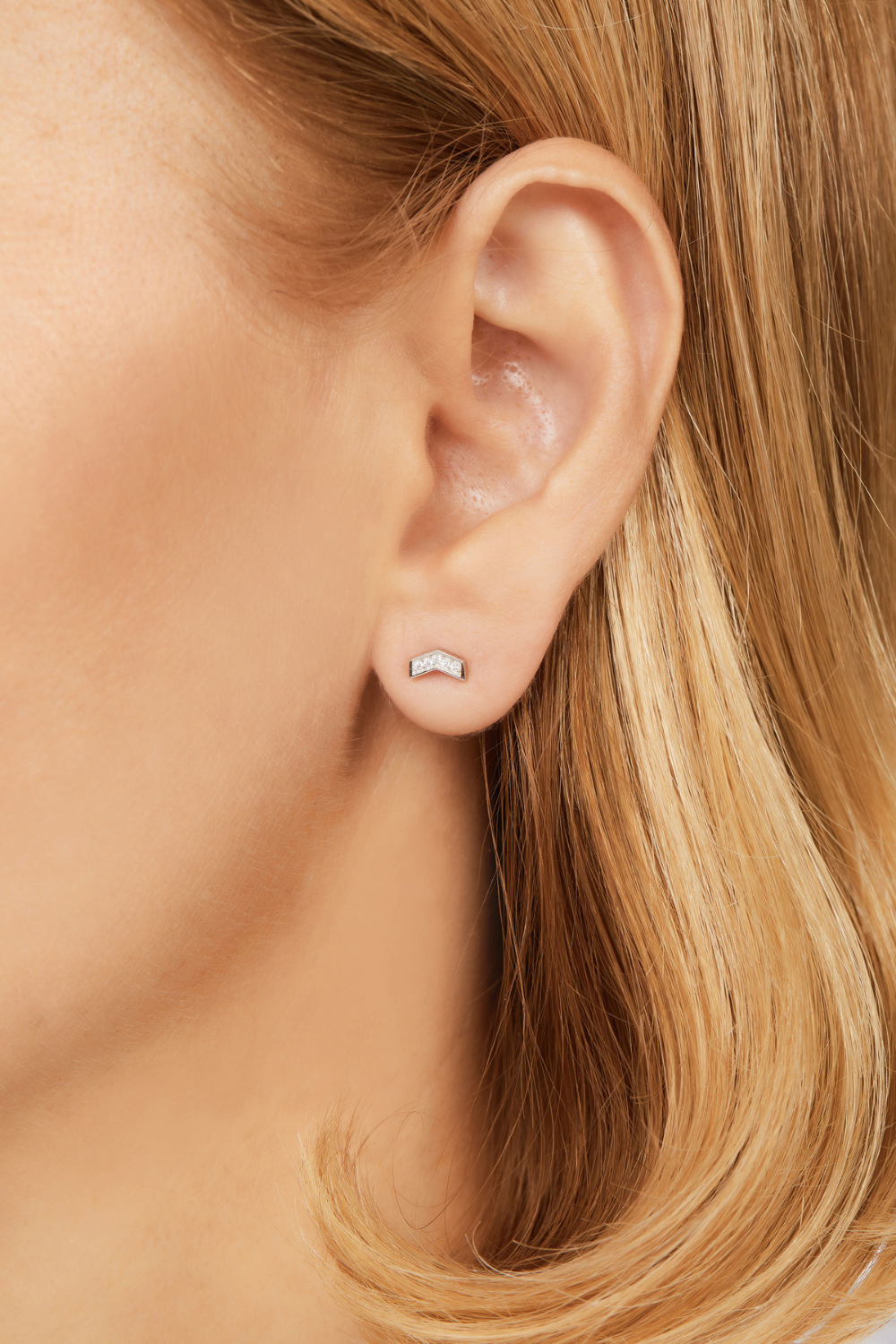 Chevron sterling silver stud (ball screw)